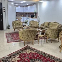 مبل و میزنهارخوری شش نفره و آینه کنسول و میزتی وی
