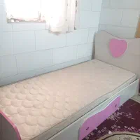 وسایل چوبی و تلویزیون