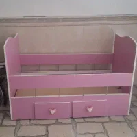 تخت همراه با خوشخواب
