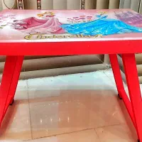 صندلی و میز