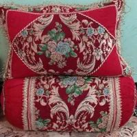 بالشت و پشتی