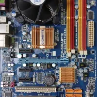 مادربردGigabyte