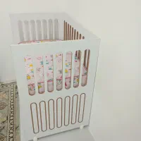 تختخواب کودک کنار تخت مادر