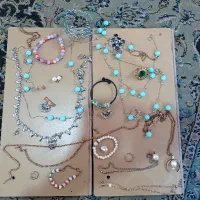 مقداری بدلیجات دخترانه