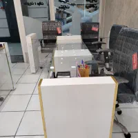 میز و صندلی نو و لوکس مناسب کسب و کار