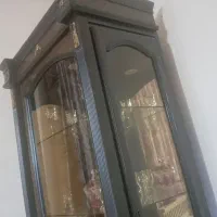 ویترین چوب گردو تمیز