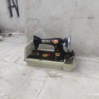 چرخ خیاطی و ترازو ده کیلو قدیمی