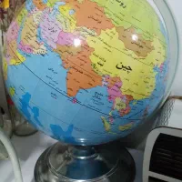 کره زمین، چراغ مطالعه، جادستمالی