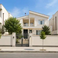 ۳۰۰ متر / لوکیشن عالی ، قیمت رقابتی