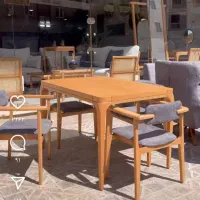 فروشنده خانم