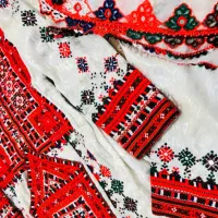 سه جفت لباس دست دوز‌