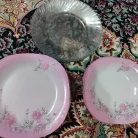 بشقاب برنج خوری و خورشت خوری و جلو پنجره نو ساینا