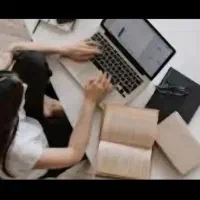 ترجمه حرفه‌ای انگلیسی به فارسی/ متون تخصصی و عمومی