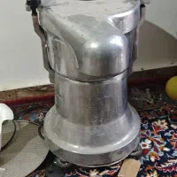 آب هویج گیری اصلی سالم و تمیز