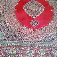 فرش قرمز قدیمی مناسب خونه باغ
