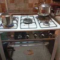 فروش یک عدد اجاق گاز ۵ شعله  کمد دار طرح فر