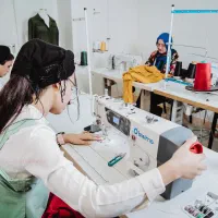 استخدام دوزنده خانم و ماهر