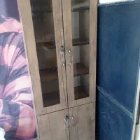 کمد کتابخانه و وسایل آرایشگاه