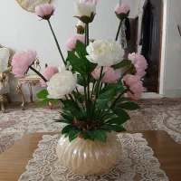 گل و گلدان