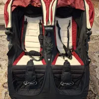 کالسکه دوقلو