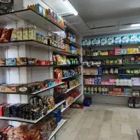 فروشنده سوپر مارکت