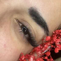 اکستنشن مژه کاشت موقت لیفت ابرو ومژه و تتوی بدن