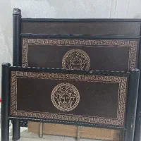 تخت فلزی