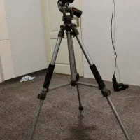 سه پایه دوربین