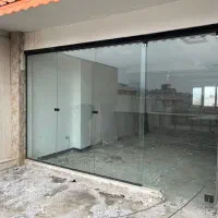 فروش شیشه سکوریت مغازه با تمام لوازم