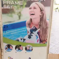 استخر فریمی پایه دار و پمپ آب خانگی