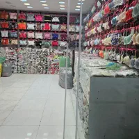 فروشنده خانم