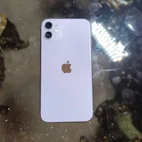 اپل iPhone 11 با حافظهٔ ۱۲۸ گیگابایت