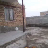 حیاط مسکونی