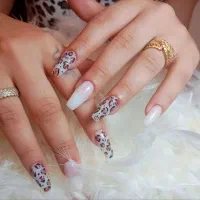 کاشت ناخن
