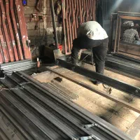 جوشکار درب و آهنگر و راننده
