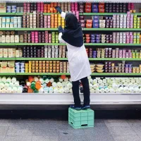 کارگر فروشگاه و صندوقدار
