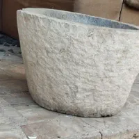 هاون سنگی عتیقه با قدمت ۱۰۰ ساله