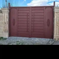 درب زرشکی حیاطی باغی4960در ویلایی پارکینگی نفرروKp