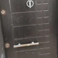 درب ورودی آپارتمان