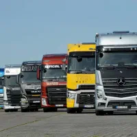 نیسان خاور تک جفت ۱۰چرخ ۱۸چرخ ترانزیت(باربری)