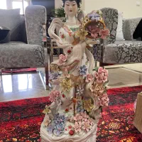 مجسمه چینی گل برجسته