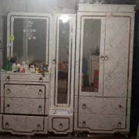 کمد و دراور باهم جا دار