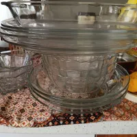 یه سری ظروف پیرکس فرانسه