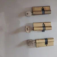 ۴ عدد مغزی درب آپارتمانی