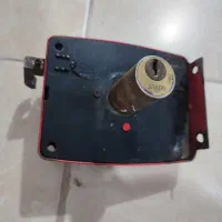 قفل درب حیاط