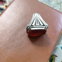 انگشتر|جواهرات|شهر ری, شهادت|دیوار