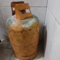 یک عدد کپسول گاز