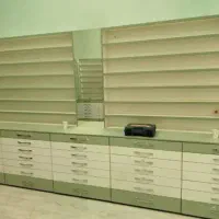 کارخانه عالین/ طراحی و تولید دکورر داروخانه
