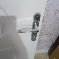 دو عدد درب سرویس بهداشتی