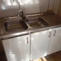 کابینت با سینگ دولگنه با شیر آلات اهرمی